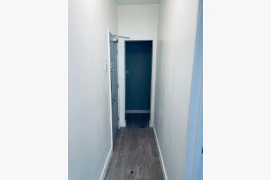 2 Bedroom Ground Floor Maisonette Flat/apartment - Hallway